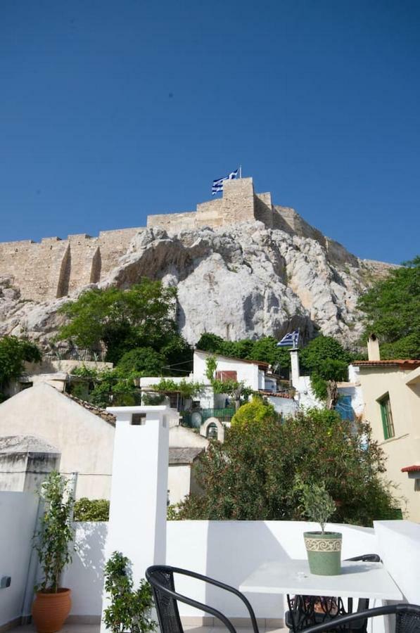 Apartment In The Shadow Of Acropolis Athens
